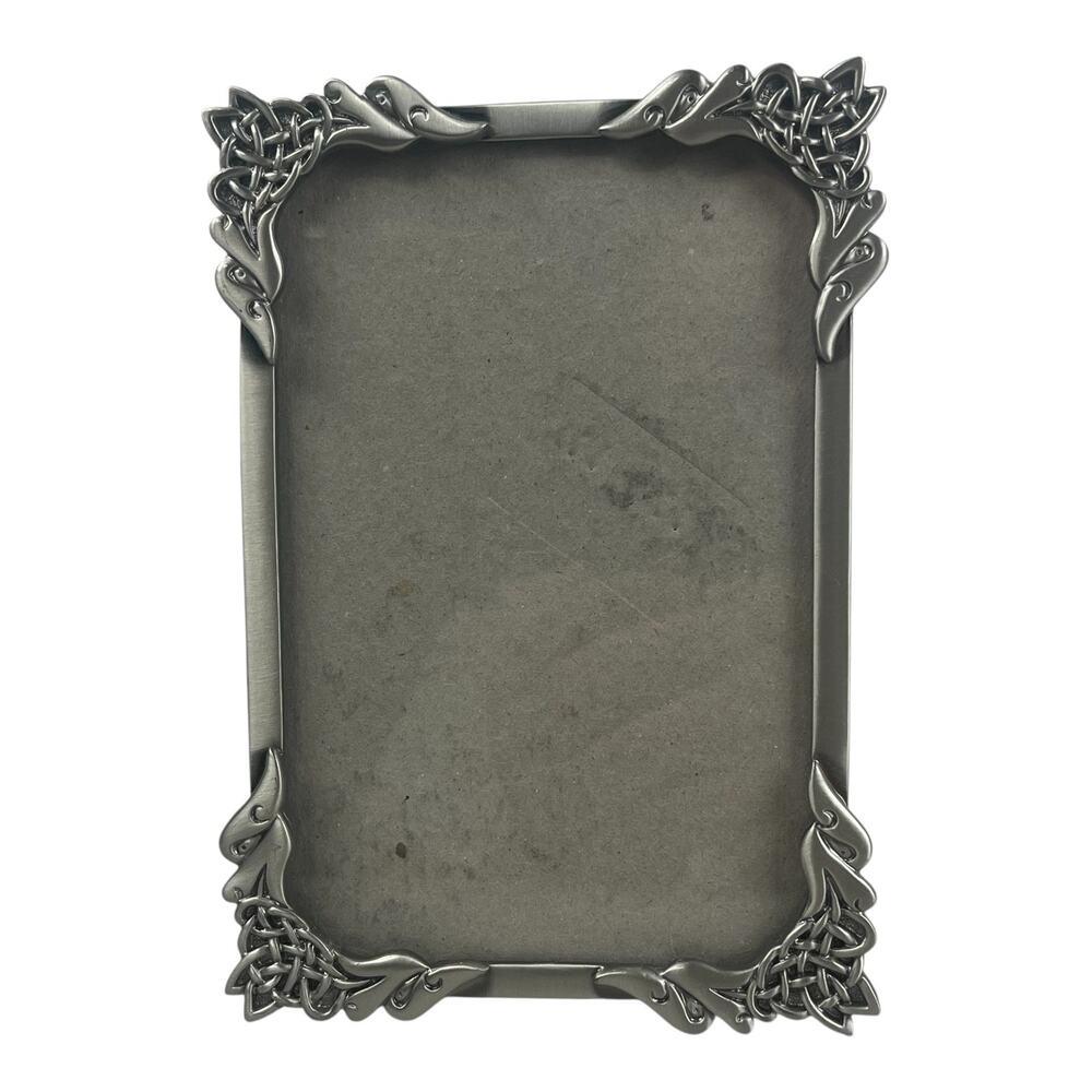 Vintage 4 x 6 inch frame Decorative Corners Easel Frame